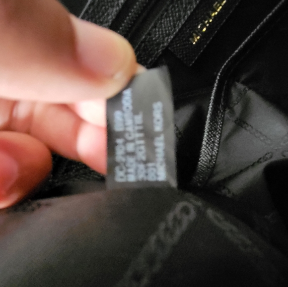 Michael kors tote - Picture 5 of 7